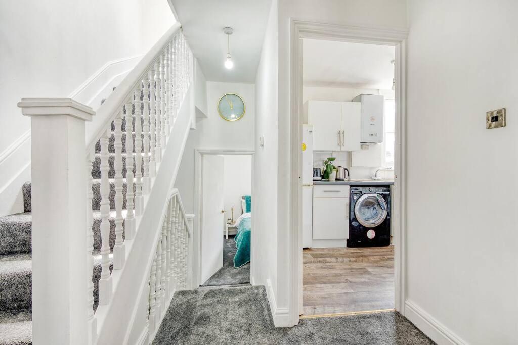 Apartamento 3 Bed Flat Near Chelsea Londres
