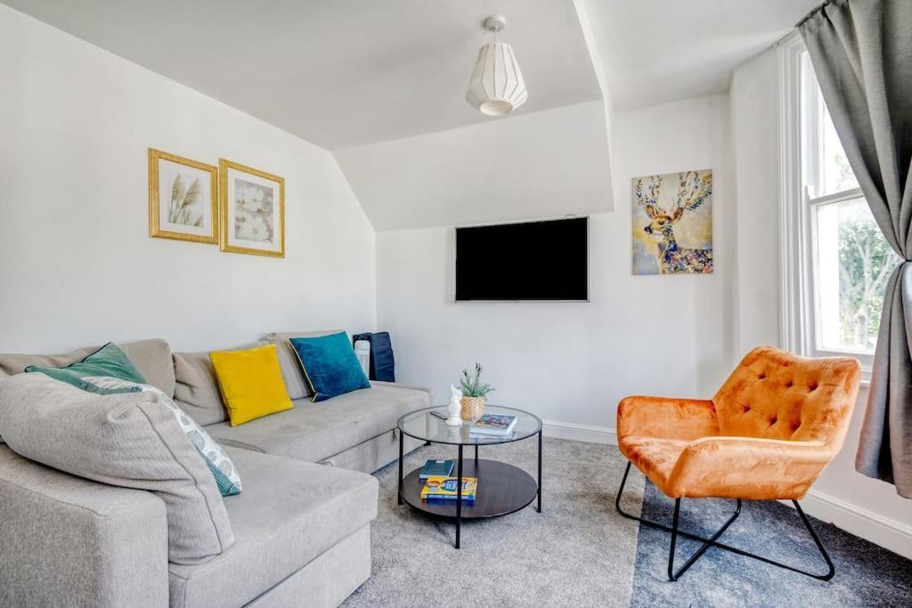 Apartamento 3 Bed Flat Near Chelsea Londres